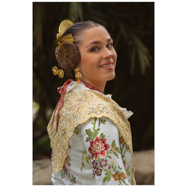 Fallera valenciana con su traje tradicional | Cattaneo Photo